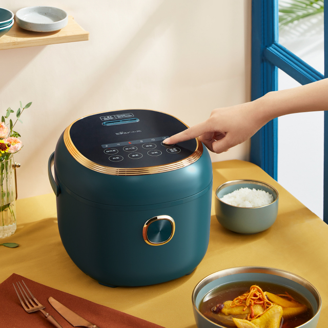 4L大容量炊飯器